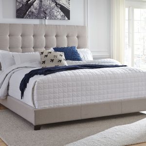 Dolante - Beige - Queen Upholstered Bed