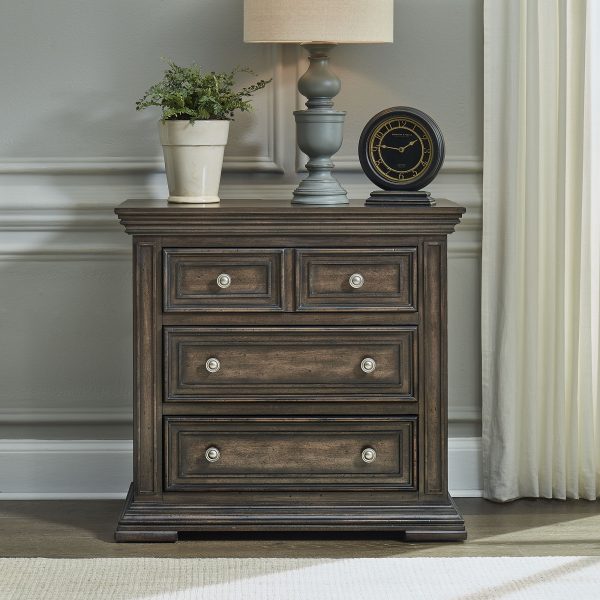 Big Valley - Bedside Chest With Charging Station - Light Brown