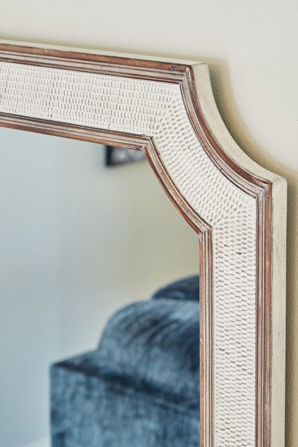 Howston - Antique White - Accent Mirror-4